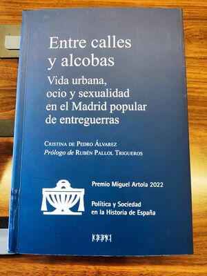 ENTRE CALLES Y ALCOBAS